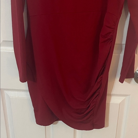 Elegant Shift Mini Dress - Picture 15 of 16